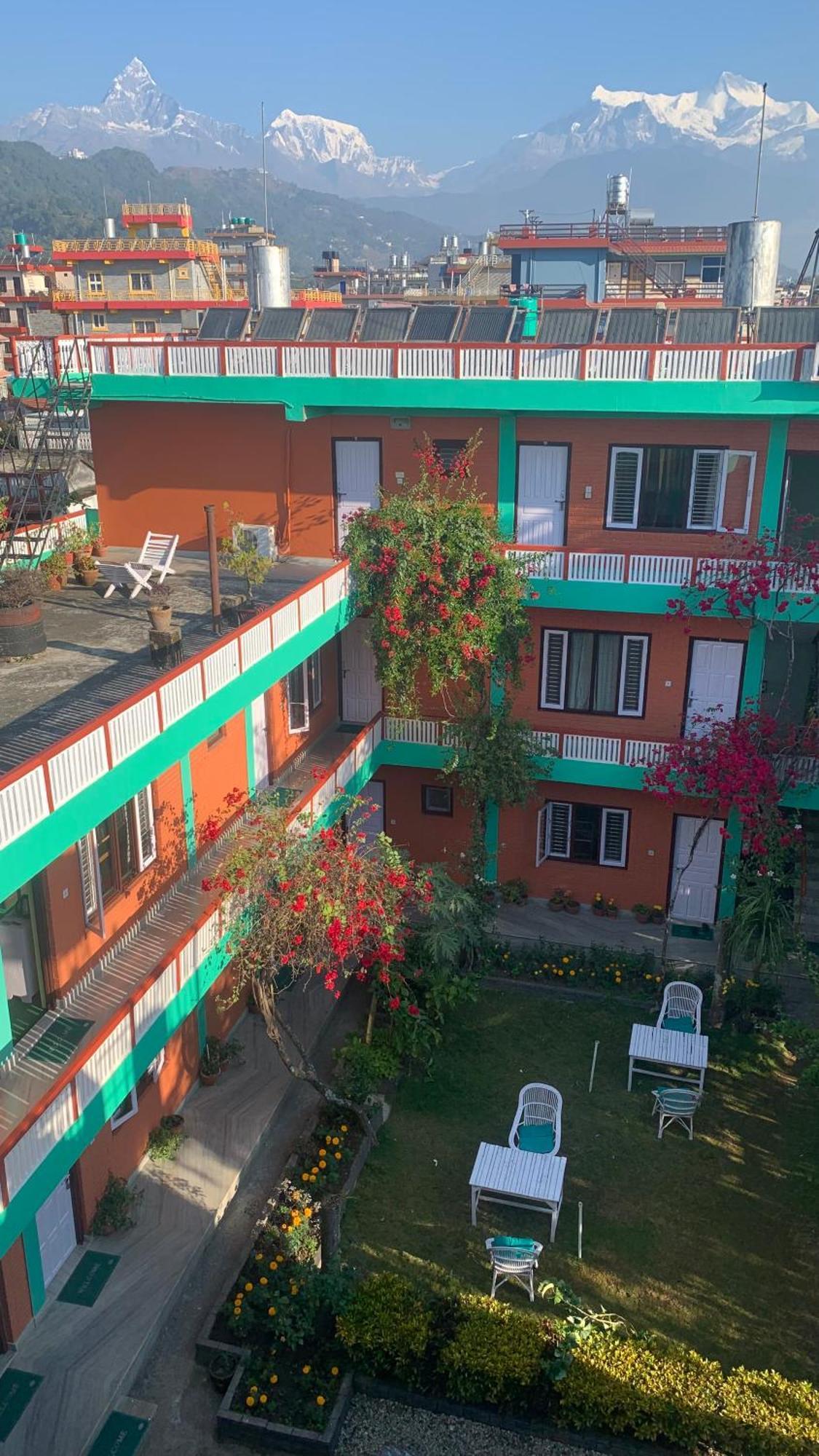 New Pokhara Lodge - Pokhara Lakeside Zewnętrze zdjęcie