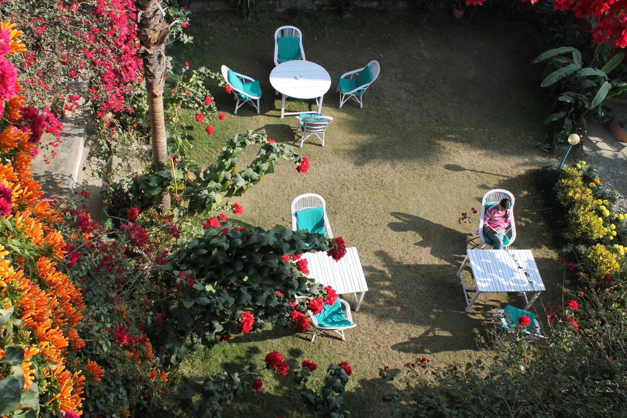New Pokhara Lodge - Pokhara Lakeside Zewnętrze zdjęcie