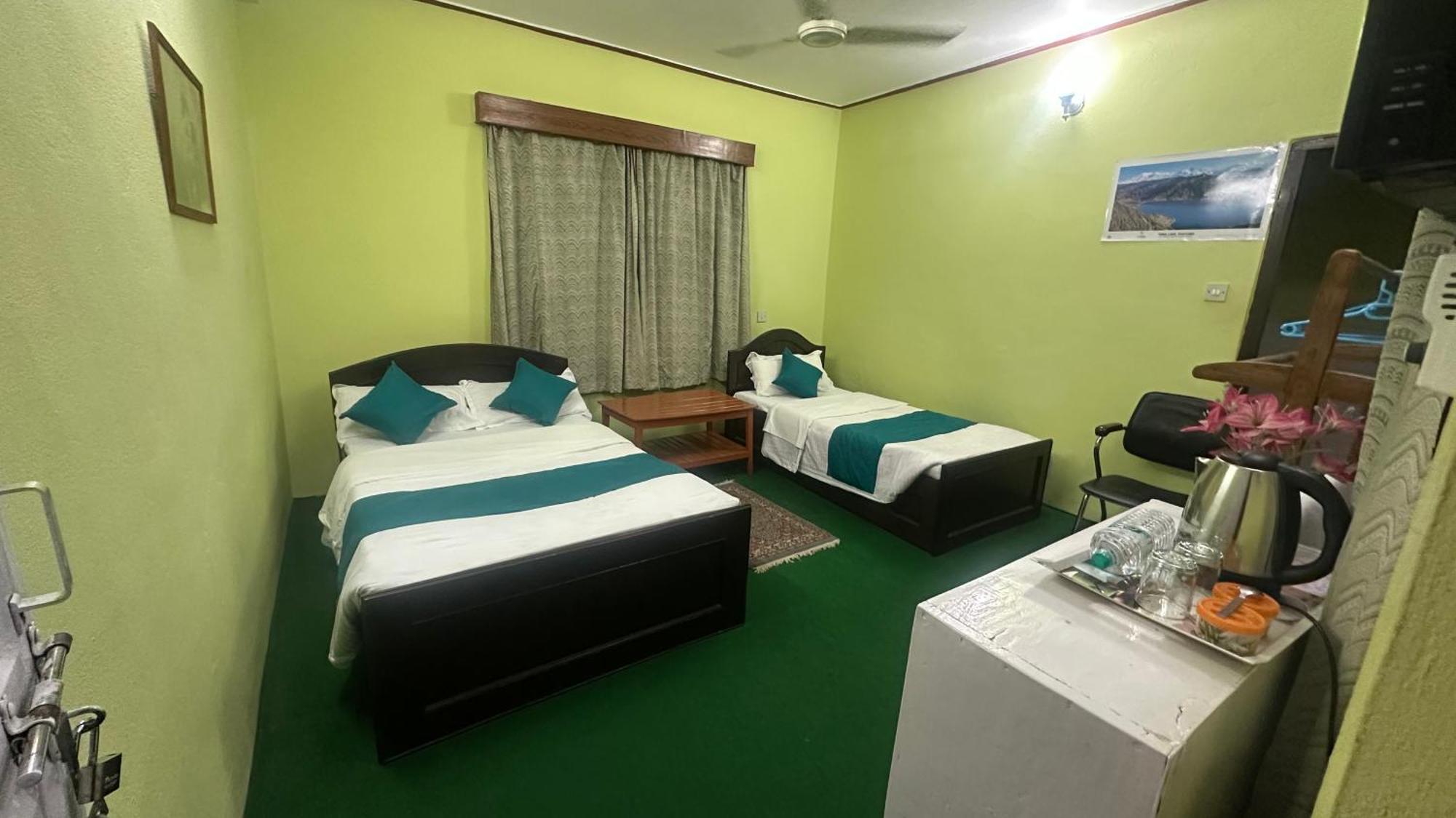 New Pokhara Lodge - Pokhara Lakeside Zewnętrze zdjęcie