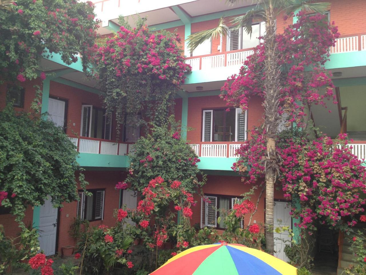 New Pokhara Lodge - Pokhara Lakeside Zewnętrze zdjęcie