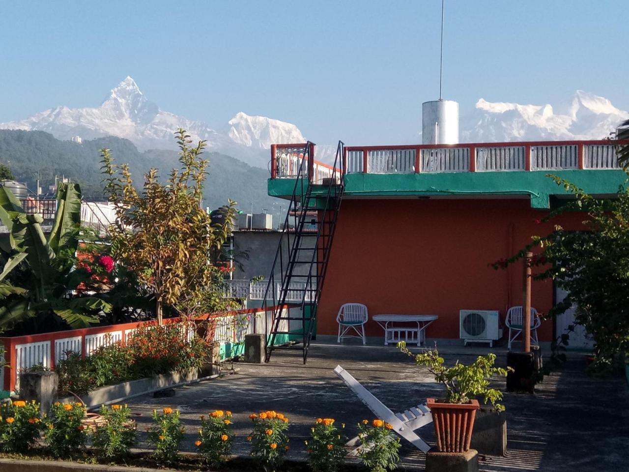 New Pokhara Lodge - Pokhara Lakeside Zewnętrze zdjęcie