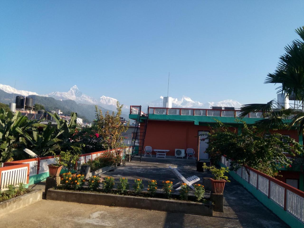 New Pokhara Lodge - Pokhara Lakeside Zewnętrze zdjęcie